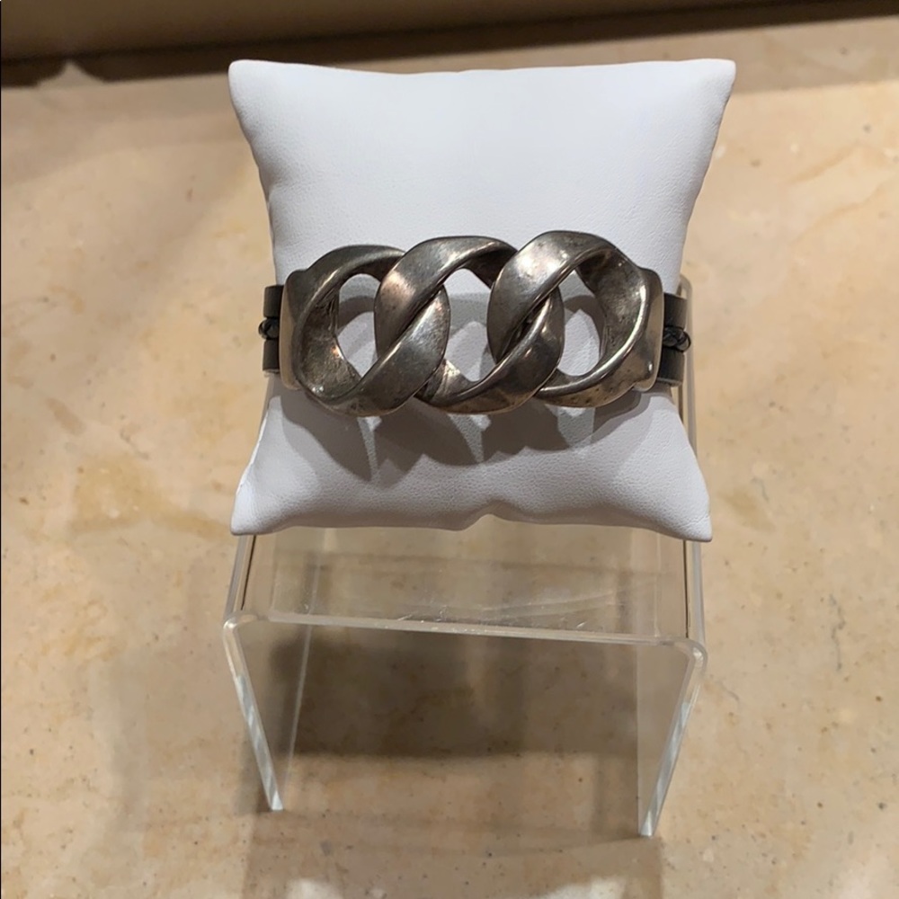 Silver and leather bracelet